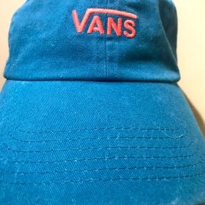 Vans baseball hat w/ pink logo